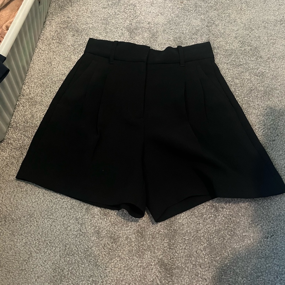 Effortless Short - image 3